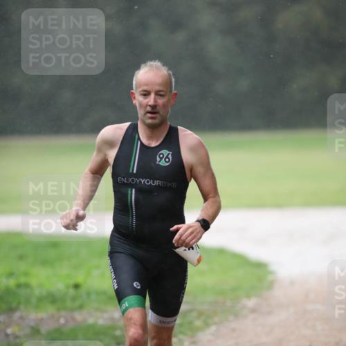 30.08.2026 - Elbe Triathlon Hamburg Antke Förster http://msf.ph/oto/10109932 30.08.2026 16:10:39 Laufen 96 meine-sportfotos.de