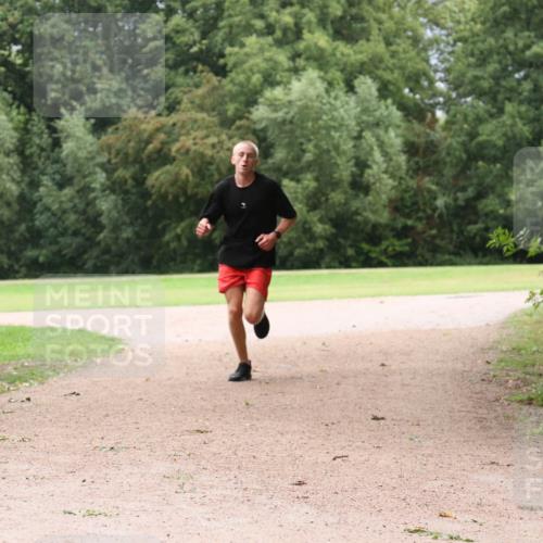 30.08.2026 - Elbe Triathlon Hamburg Antke Förster http://msf.ph/oto/10109933 30.08.2026 16:39:21 Laufen  meine-sportfotos.de