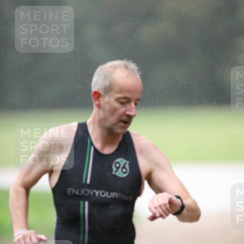30.08.2026 - Elbe Triathlon Hamburg Antke Förster http://msf.ph/oto/10109936 30.08.2026 16:10:40 Laufen 96 meine-sportfotos.de