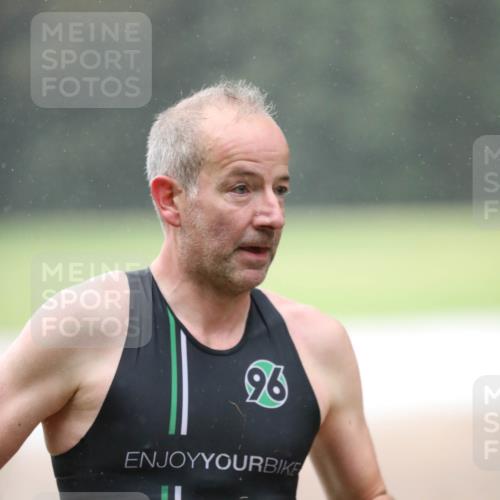 30.08.2026 - Elbe Triathlon Hamburg Antke Förster http://msf.ph/oto/10109938 30.08.2026 16:10:41 Laufen 70, 3, 96 meine-sportfotos.de