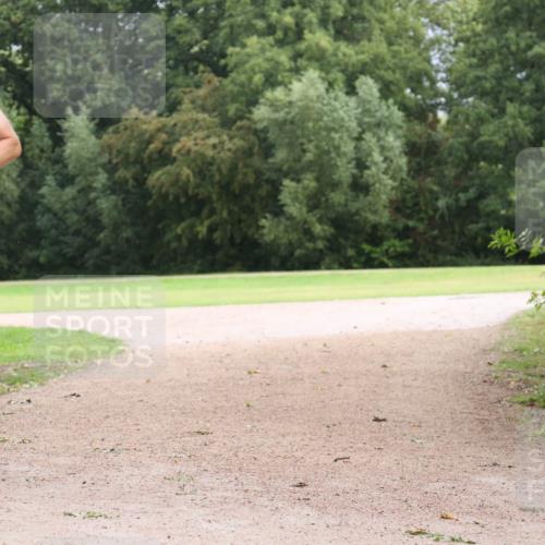 30.08.2026 - Elbe Triathlon Hamburg Antke Förster http://msf.ph/oto/10109951 30.08.2026 16:40:26 Laufen 1554 meine-sportfotos.de