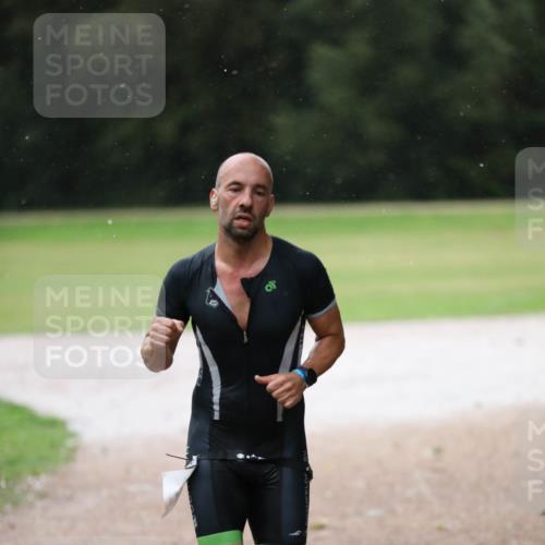 30.08.2026 - Elbe Triathlon Hamburg Antke Förster http://msf.ph/oto/10109956 30.08.2026 16:14:01 Laufen  meine-sportfotos.de