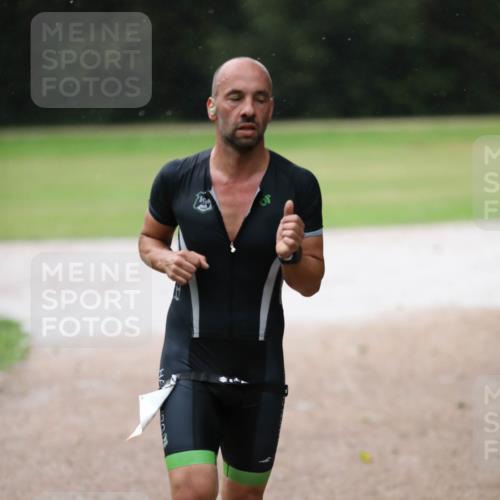 30.08.2026 - Elbe Triathlon Hamburg Antke Förster http://msf.ph/oto/10109958 30.08.2026 16:14:01 Laufen  meine-sportfotos.de