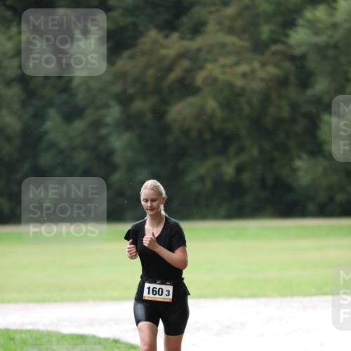 30.08.2026 - Elbe Triathlon Hamburg Antke Förster http://msf.ph/oto/10109964 30.08.2026 16:15:36 Laufen 160, 3 meine-sportfotos.de