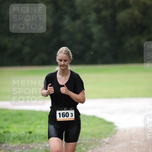 30.08.2026 - Elbe Triathlon Hamburg Antke Förster http://msf.ph/oto/10109968 30.08.2026 16:15:38 Laufen 160, 3 meine-sportfotos.de