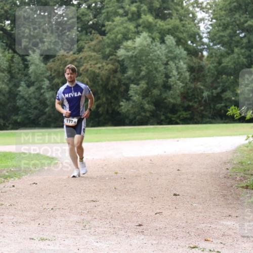 30.08.2026 - Elbe Triathlon Hamburg Antke Förster http://msf.ph/oto/10109969 30.08.2026 16:44:47 Laufen 177, 4 meine-sportfotos.de