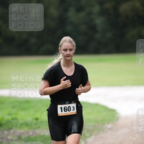 30.08.2026 - Elbe Triathlon Hamburg Antke Förster http://msf.ph/oto/10109970 30.08.2026 16:15:38 Laufen 1603 meine-sportfotos.de
