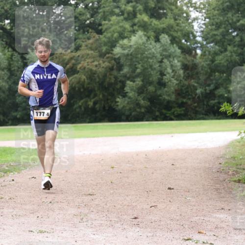 30.08.2026 - Elbe Triathlon Hamburg Antke Förster http://msf.ph/oto/10109973 30.08.2026 16:44:49 Laufen 177, 4 meine-sportfotos.de