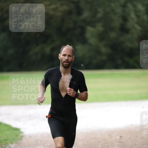 30.08.2026 - Elbe Triathlon Hamburg Antke Förster http://msf.ph/oto/10109976 30.08.2026 16:16:14 Laufen  meine-sportfotos.de