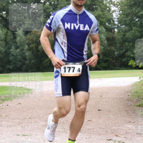 30.08.2026 - Elbe Triathlon Hamburg Antke Förster http://msf.ph/oto/10109979 30.08.2026 16:44:51 Laufen 177, 4, 100 meine-sportfotos.de