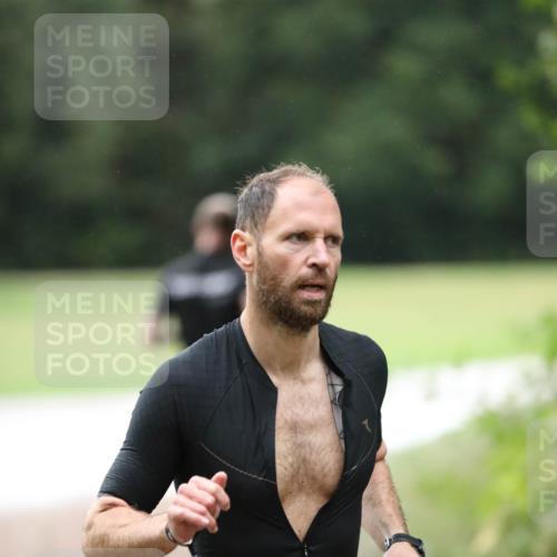 30.08.2026 - Elbe Triathlon Hamburg Antke Förster http://msf.ph/oto/10109982 30.08.2026 16:16:15 Laufen  meine-sportfotos.de