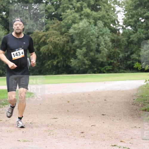 30.08.2026 - Elbe Triathlon Hamburg Antke Förster http://msf.ph/oto/10109987 30.08.2026 16:51:11 Laufen 143, 4 meine-sportfotos.de