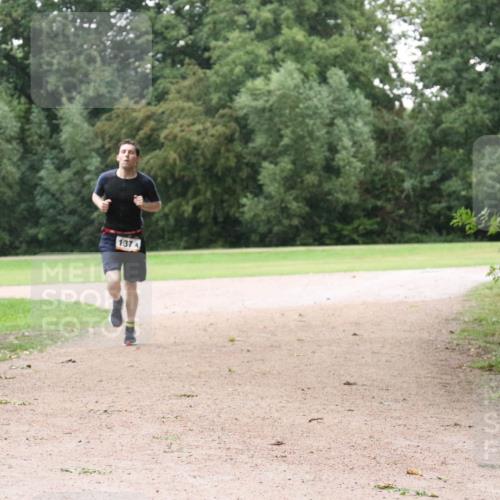 30.08.2026 - Elbe Triathlon Hamburg Antke Förster http://msf.ph/oto/10109993 30.08.2026 16:53:49 Laufen 137 meine-sportfotos.de