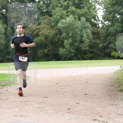 30.08.2026 - Elbe Triathlon Hamburg Antke Förster http://msf.ph/oto/10109997 30.08.2026 16:53:50 Laufen 137, 4 meine-sportfotos.de