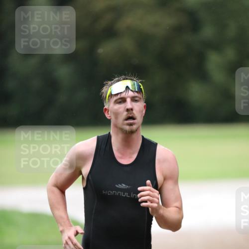 30.08.2026 - Elbe Triathlon Hamburg Antke Förster http://msf.ph/oto/10110000 30.08.2026 16:17:19 Laufen  meine-sportfotos.de