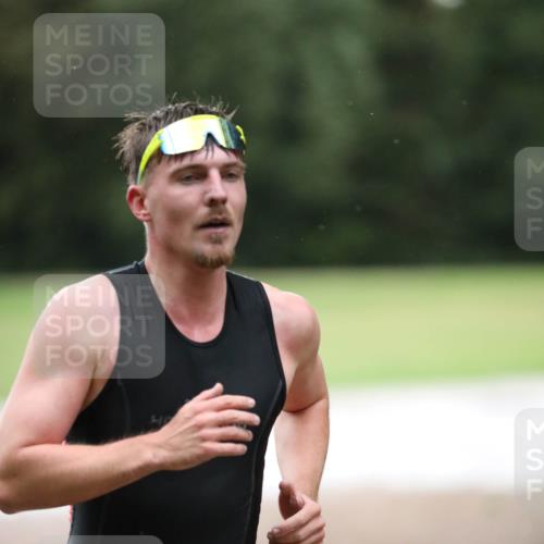 30.08.2026 - Elbe Triathlon Hamburg Antke Förster http://msf.ph/oto/10110002 30.08.2026 16:17:20 Laufen 1494 meine-sportfotos.de