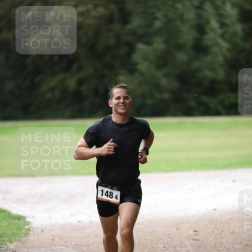 30.08.2026 - Elbe Triathlon Hamburg Antke Förster http://msf.ph/oto/10110004 30.08.2026 16:17:37 Laufen 1484 meine-sportfotos.de