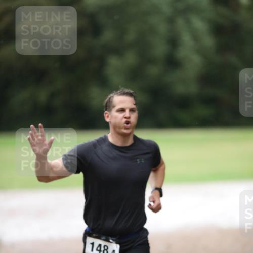 30.08.2026 - Elbe Triathlon Hamburg Antke Förster http://msf.ph/oto/10110006 30.08.2026 16:17:38 Laufen 1484 meine-sportfotos.de