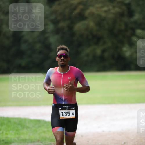 30.08.2026 - Elbe Triathlon Hamburg Antke Förster http://msf.ph/oto/10110011 30.08.2026 16:18:00 Laufen 135, 4, 4 meine-sportfotos.de