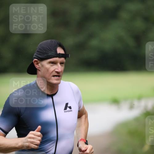 30.08.2026 - Elbe Triathlon Hamburg Antke Förster http://msf.ph/oto/10110023 30.08.2026 16:20:17 Laufen 1624 meine-sportfotos.de