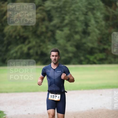 30.08.2026 - Elbe Triathlon Hamburg Antke Förster http://msf.ph/oto/10110024 30.08.2026 16:20:24 Laufen 1574, 12 meine-sportfotos.de