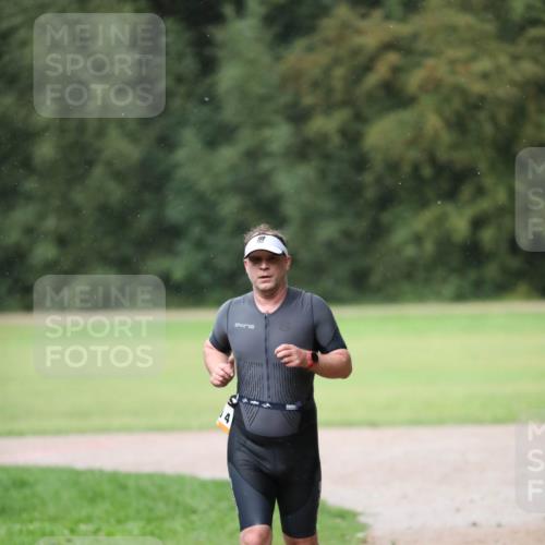 30.08.2026 - Elbe Triathlon Hamburg Antke Förster http://msf.ph/oto/10110030 30.08.2026 16:20:55 Laufen 14 meine-sportfotos.de
