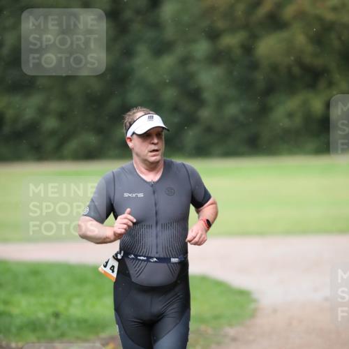 30.08.2026 - Elbe Triathlon Hamburg Antke Förster http://msf.ph/oto/10110032 30.08.2026 16:20:56 Laufen  meine-sportfotos.de