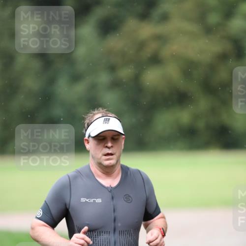 30.08.2026 - Elbe Triathlon Hamburg Antke Förster http://msf.ph/oto/10110033 30.08.2026 16:20:58 Laufen 34 meine-sportfotos.de