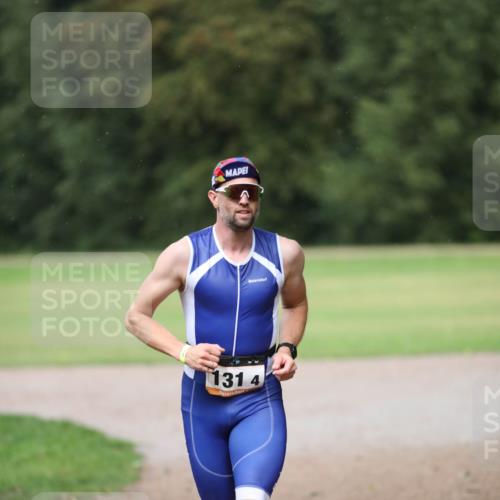 30.08.2026 - Elbe Triathlon Hamburg Antke Förster http://msf.ph/oto/10110036 30.08.2026 16:21:05 Laufen 131, 4 meine-sportfotos.de