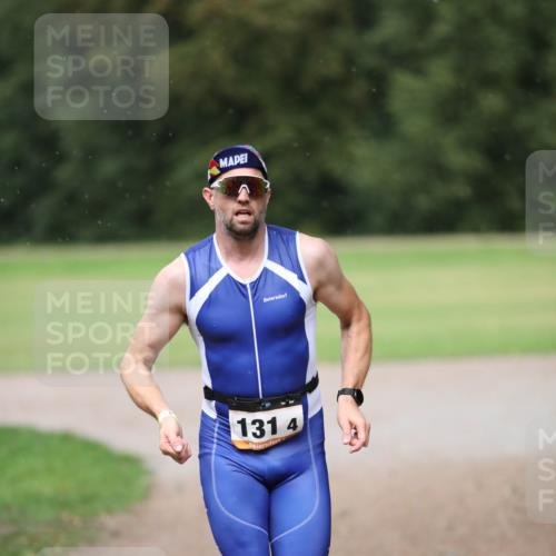 30.08.2026 - Elbe Triathlon Hamburg Antke Förster http://msf.ph/oto/10110037 30.08.2026 16:21:05 Laufen 131, 4 meine-sportfotos.de