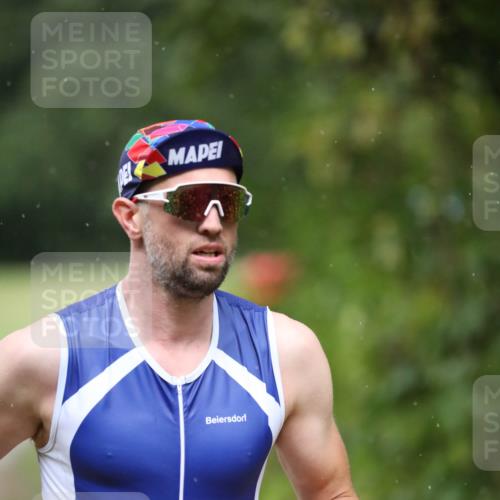 30.08.2026 - Elbe Triathlon Hamburg Antke Förster http://msf.ph/oto/10110041 30.08.2026 16:21:07 Laufen 1314 meine-sportfotos.de