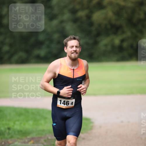 30.08.2026 - Elbe Triathlon Hamburg Antke Förster http://msf.ph/oto/10110043 30.08.2026 16:21:22 Laufen 1464 meine-sportfotos.de