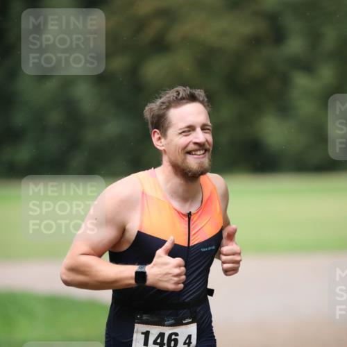30.08.2026 - Elbe Triathlon Hamburg Antke Förster http://msf.ph/oto/10110045 30.08.2026 16:21:23 Laufen 1464 meine-sportfotos.de