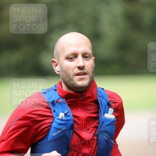 30.08.2026 - Elbe Triathlon Hamburg Antke Förster http://msf.ph/oto/10110053 30.08.2026 16:21:48 Laufen  meine-sportfotos.de