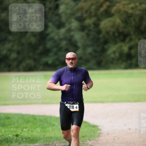 30.08.2026 - Elbe Triathlon Hamburg Antke Förster http://msf.ph/oto/10110055 30.08.2026 16:22:45 Laufen 28, 4 meine-sportfotos.de