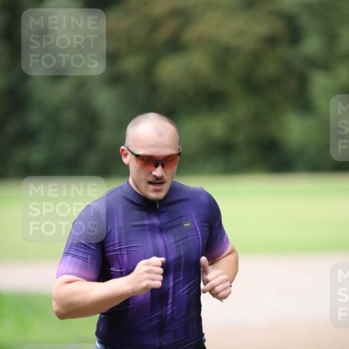 30.08.2026 - Elbe Triathlon Hamburg Antke Förster http://msf.ph/oto/10110058 30.08.2026 16:22:48 Laufen 28, 4 meine-sportfotos.de