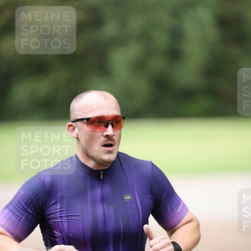 30.08.2026 - Elbe Triathlon Hamburg Antke Förster http://msf.ph/oto/10110059 30.08.2026 16:22:49 Laufen 284 meine-sportfotos.de