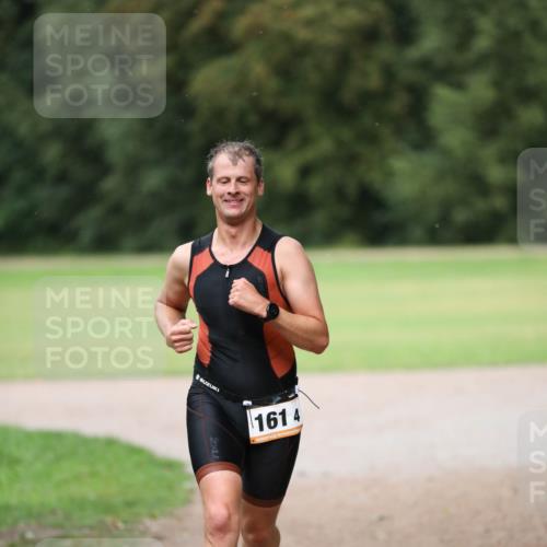 30.08.2026 - Elbe Triathlon Hamburg Antke Förster http://msf.ph/oto/10110072 30.08.2026 16:23:38 Laufen 161, 4 meine-sportfotos.de