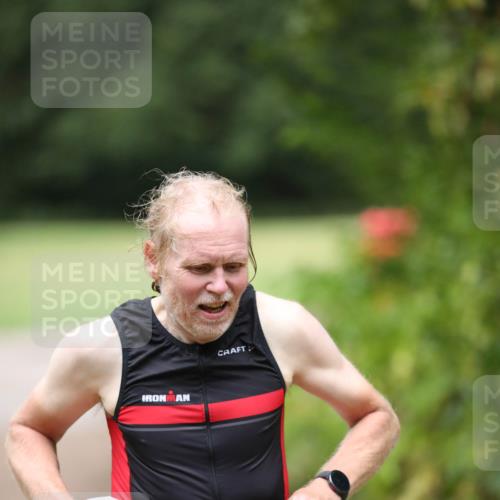 30.08.2026 - Elbe Triathlon Hamburg Antke Förster http://msf.ph/oto/10110083 30.08.2026 16:24:24 Laufen 176, 4 meine-sportfotos.de