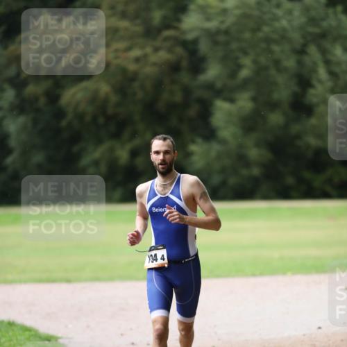 30.08.2026 - Elbe Triathlon Hamburg Antke Förster http://msf.ph/oto/10110084 30.08.2026 16:25:35 Laufen 34, 4 meine-sportfotos.de