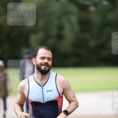 30.08.2026 - Elbe Triathlon Hamburg Antke Förster http://msf.ph/oto/10110094 30.08.2026 16:25:46 Laufen  meine-sportfotos.de