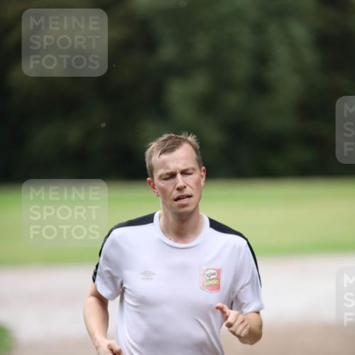 30.08.2026 - Elbe Triathlon Hamburg Antke Förster http://msf.ph/oto/10110100 30.08.2026 16:26:30 Laufen 1424, 2 meine-sportfotos.de