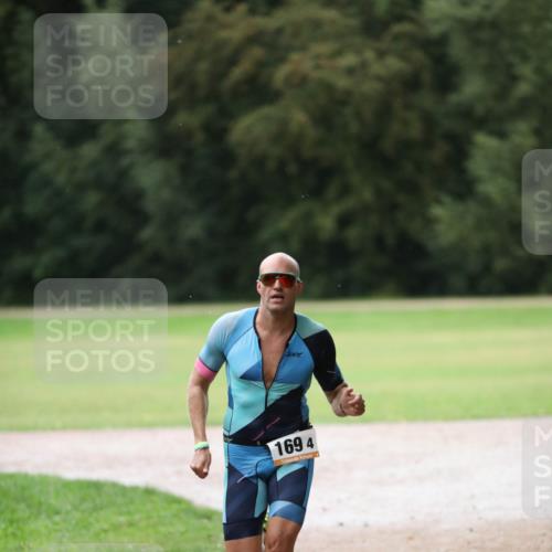 30.08.2026 - Elbe Triathlon Hamburg Antke Förster http://msf.ph/oto/10110102 30.08.2026 16:26:36 Laufen 1694 meine-sportfotos.de