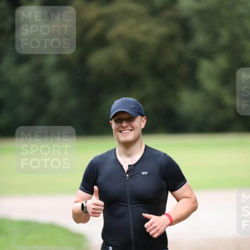 30.08.2026 - Elbe Triathlon Hamburg Antke Förster http://msf.ph/oto/10110116 30.08.2026 16:27:09 Laufen 132, 4, 10 meine-sportfotos.de