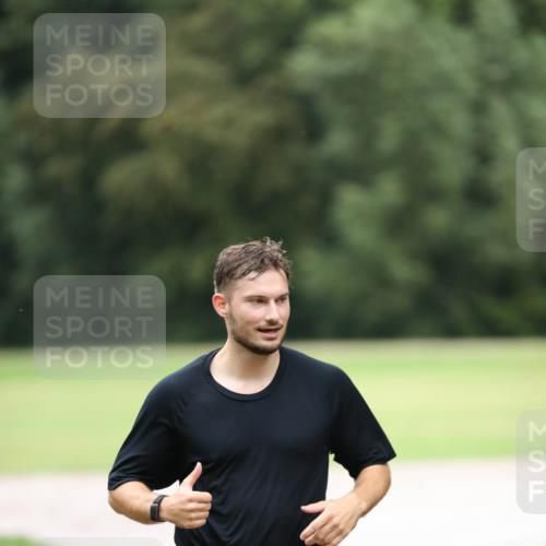 30.08.2026 - Elbe Triathlon Hamburg Antke Förster http://msf.ph/oto/10110128 30.08.2026 16:29:23 Laufen 165, 4 meine-sportfotos.de