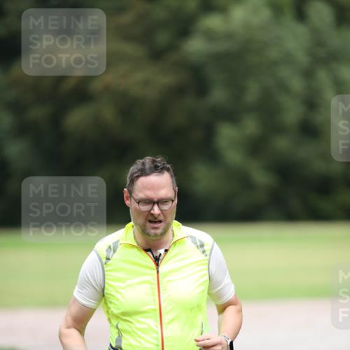 30.08.2026 - Elbe Triathlon Hamburg Antke Förster http://msf.ph/oto/10110134 30.08.2026 16:30:14 Laufen 171, 4 meine-sportfotos.de