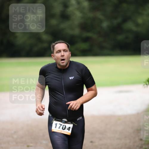 30.08.2026 - Elbe Triathlon Hamburg Antke Förster http://msf.ph/oto/10110139 30.08.2026 16:30:21 Laufen 1704, 1 meine-sportfotos.de
