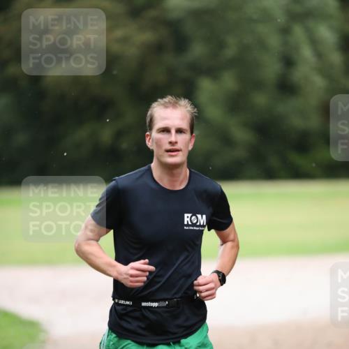 30.08.2026 - Elbe Triathlon Hamburg Antke Förster http://msf.ph/oto/10110154 30.08.2026 16:36:00 Laufen  meine-sportfotos.de