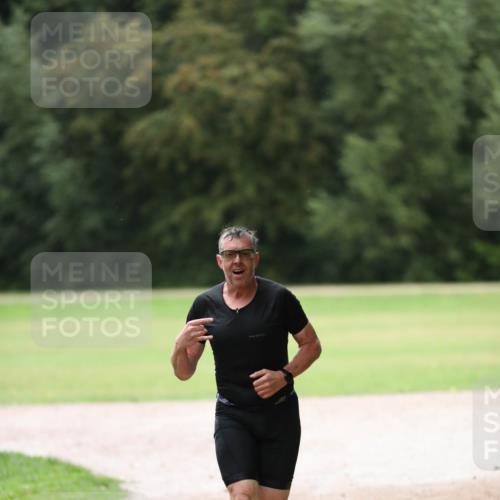 30.08.2026 - Elbe Triathlon Hamburg Antke Förster http://msf.ph/oto/10110157 30.08.2026 16:36:08 Laufen  meine-sportfotos.de