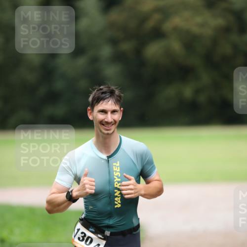30.08.2026 - Elbe Triathlon Hamburg Antke Förster http://msf.ph/oto/10110165 30.08.2026 16:37:01 Laufen 130, 4, 0 meine-sportfotos.de